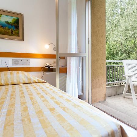 Hotel Rossini Tabiano Terme Exterior photo
