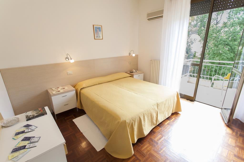Hotel Rossini Tabiano Terme Exterior photo