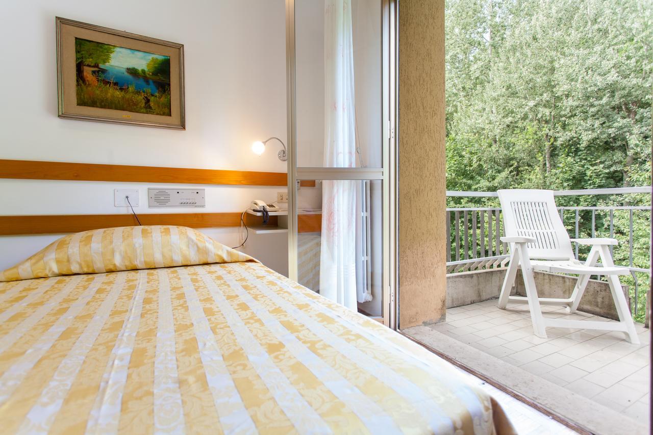 Hotel Rossini Tabiano Terme Exterior photo