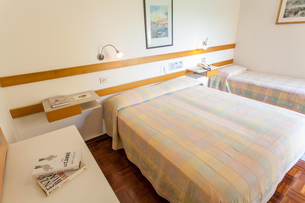 Hotel Rossini Tabiano Terme Exterior photo